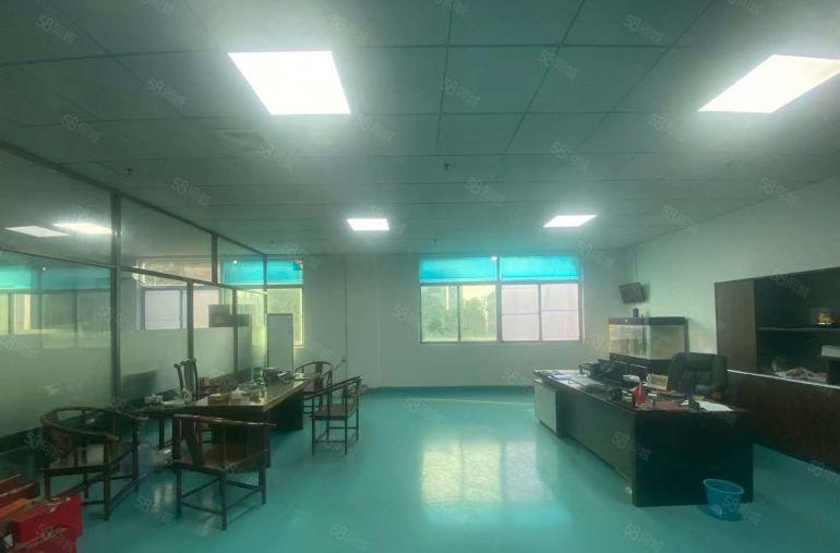 塘厦大坪高速新空楼上整层1800平，精装修带喷淋厂房低价出租