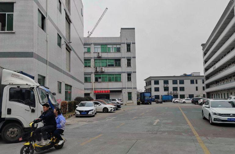 塘厦沙湖精装修楼上标准厂房3300平方出租500平起分租