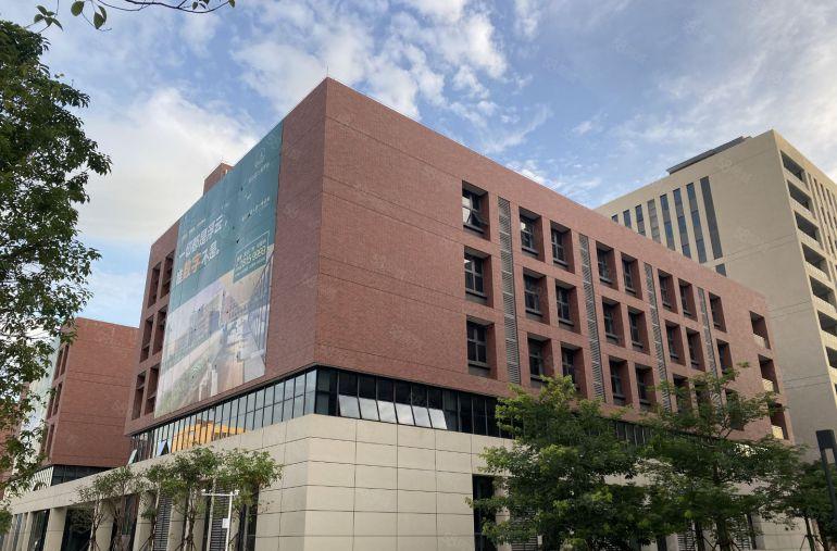 塘厦全新厂房1000平起租，小独栋高层多种选择，环境好！