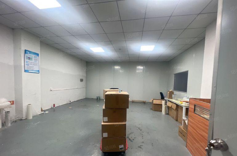 塘厦中心区标准楼上600平方，大气前台，全层吊顶地坪漆精装修