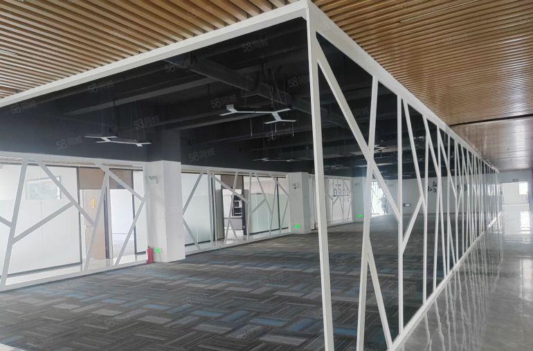 塘厦高速口新空原房东豪华装修独院厂房出租3楼2000平可分租