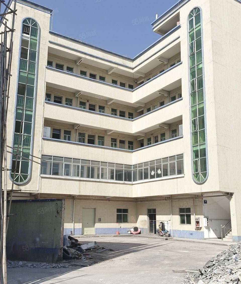 塘厦独门独院厂房出租，面积是12200平方，首层高度6米