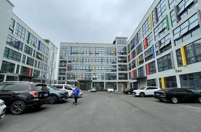 塘厦振兴围新出一楼800平，形象好，现成装修 实际面积