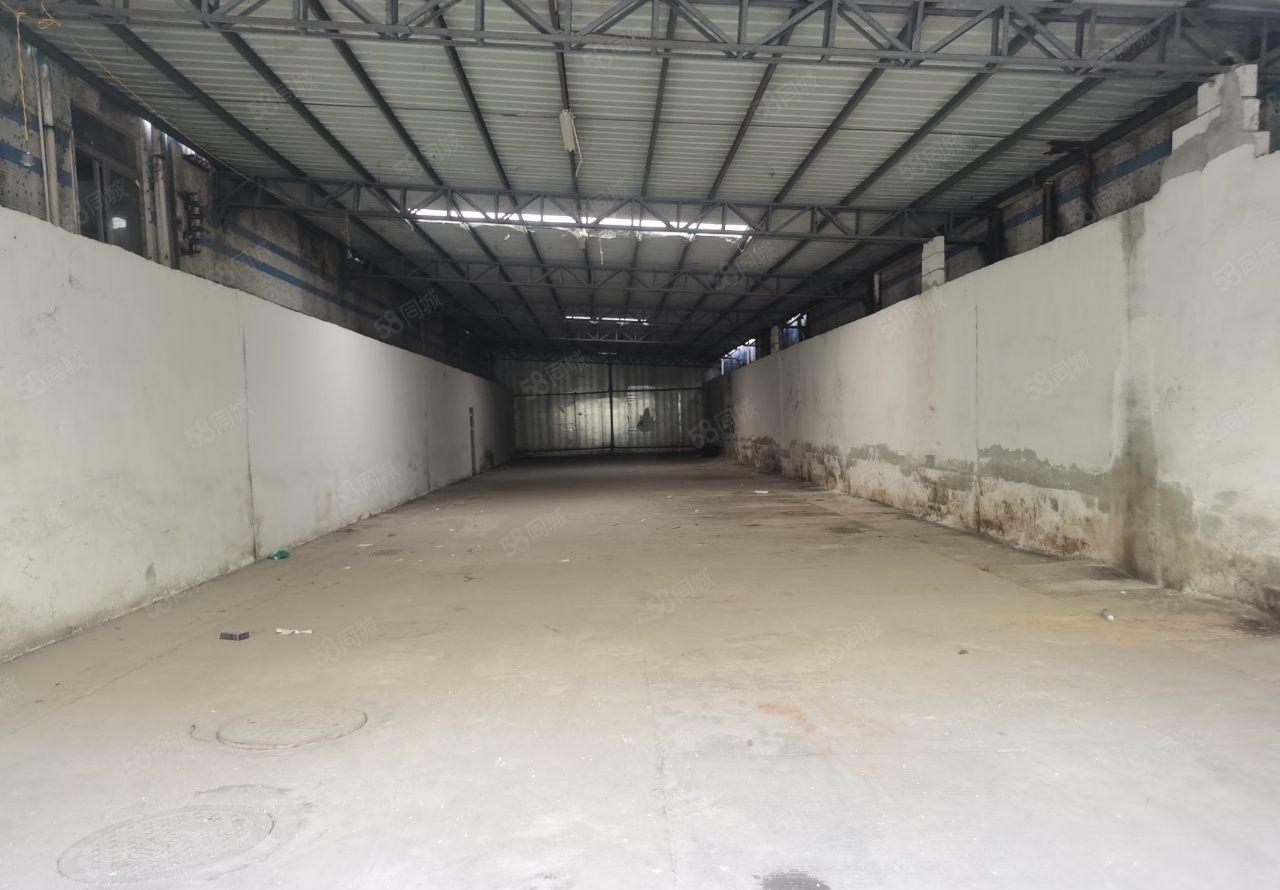 塘厦平山一楼6米高钢构无柱子厂房仓库实际面积出租，路边空地大