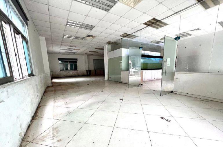 租金12元！塘厦原房东直租楼上500平方！现成办公室装修