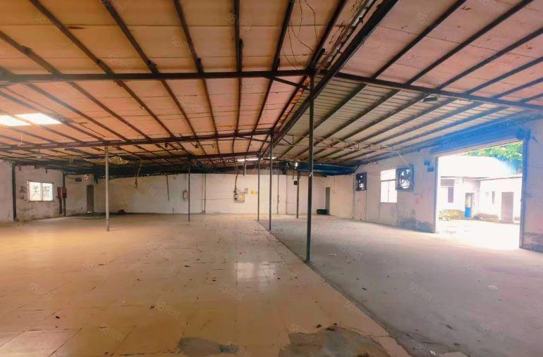 塘厦本地佬小独院，面积720平特价出租，可进大车水电可自缴