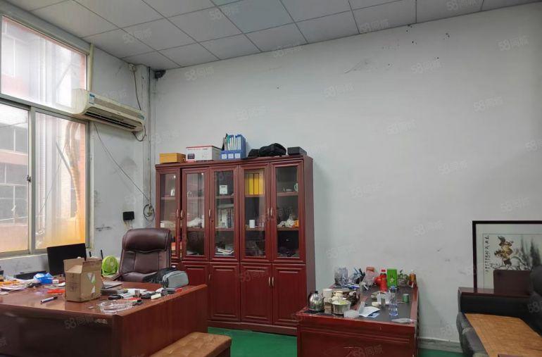 塘厦镇田心村新出标准厂房一楼780平方带现成办公室出租