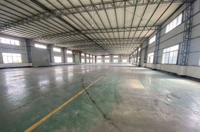 塘厦大坪独院单一层3500平方，高度8米，大小面积可分租！