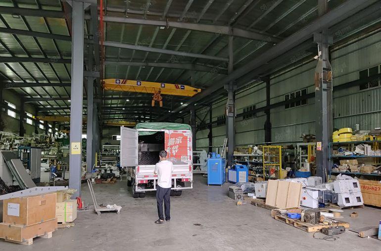 塘厦大坪新出单一层钢构厂独院3700平厂房出租，带航车