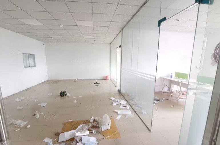 一楼290平，振兴围原房东工业园带装修厂房出租 水电齐全