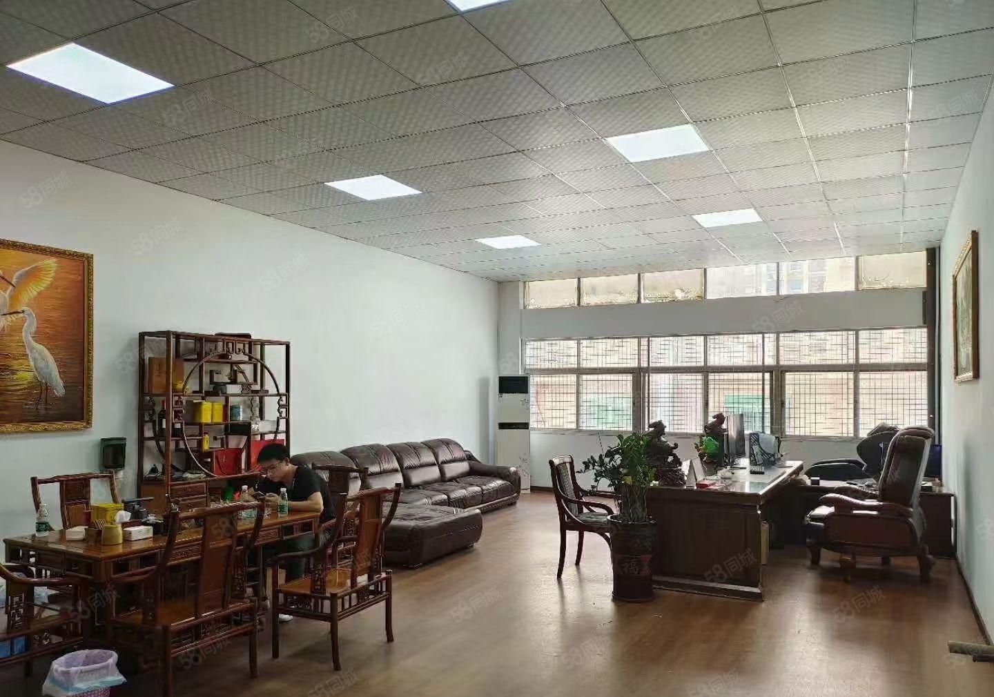 靠近大坪高速口，塘厦科苑城空地出租4500平方现成水电价格优