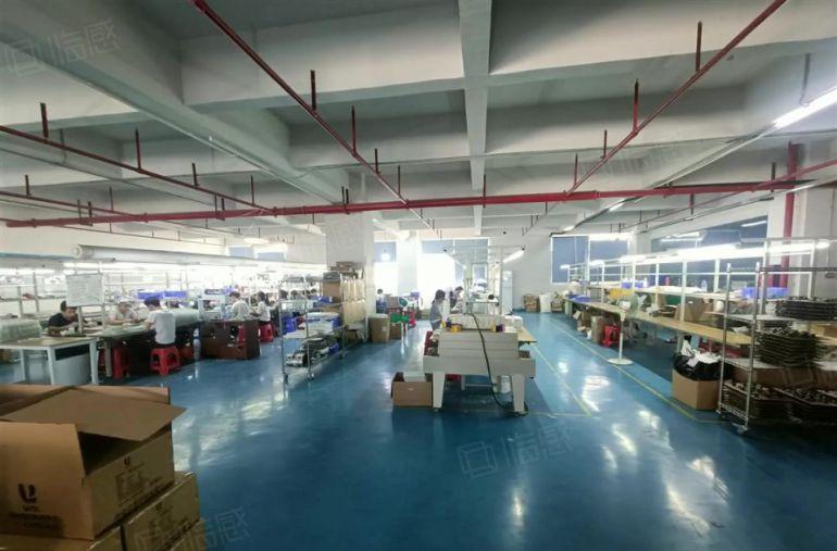 塘厦外环高速楼上1650平实际面积，现成办公室装修厂房出租