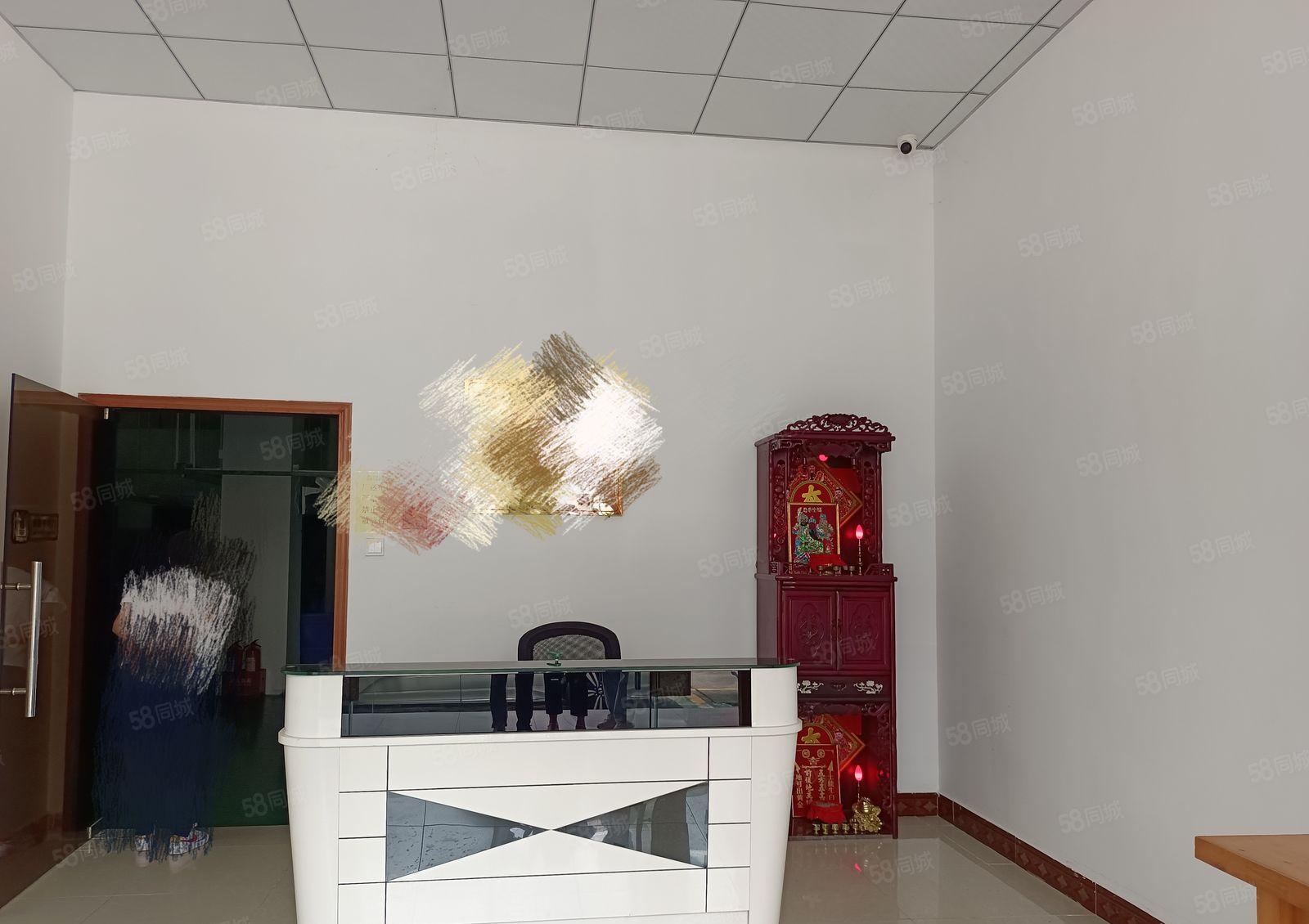 塘厦林村新出标准一楼1000平带大气前台，现成办公室，水电齐