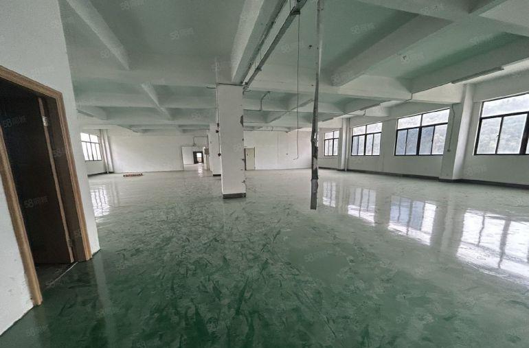 塘厦莆心湖原房东独院标准3楼1650平方!形象靓丽！现成主线