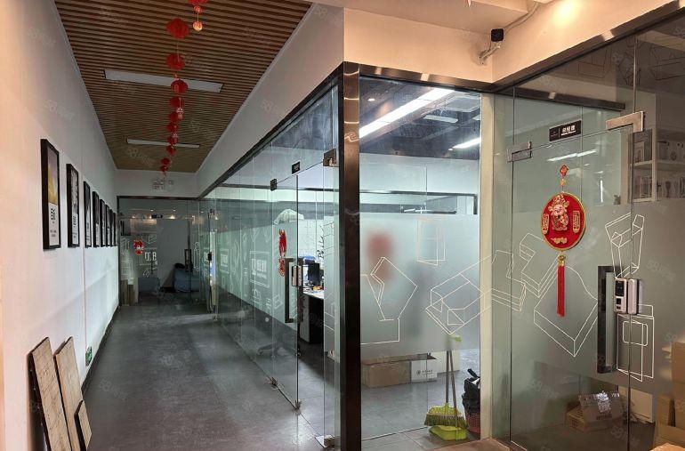 塘厦石鼓楼上精装修1到5楼厂房出租，形象超好可办环评拎包生产