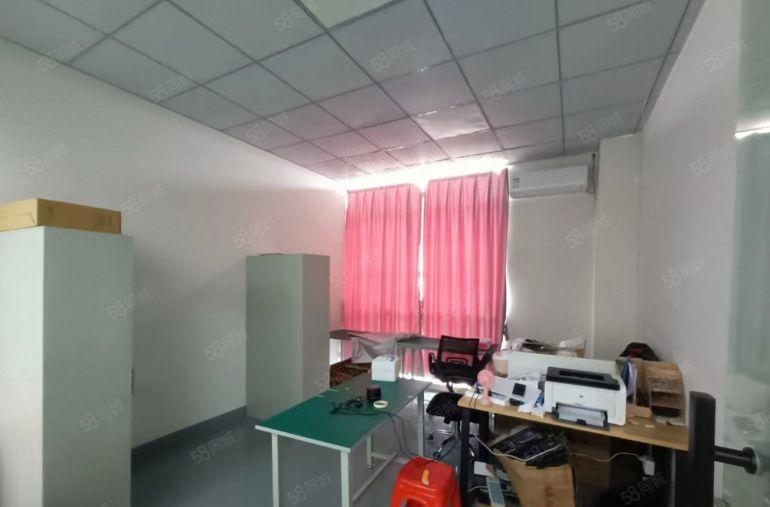 塘厦沙湖新出楼上2800平厂房仓库出租，现成装修，拎包生产