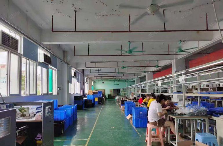 塘厦新空原房东楼上带喷淋厂房1500平，精装修0公摊低价出租