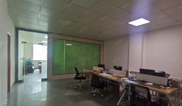 塘厦镇石鼓9成新红本园区分租标准厂房三楼800平方带豪华装修