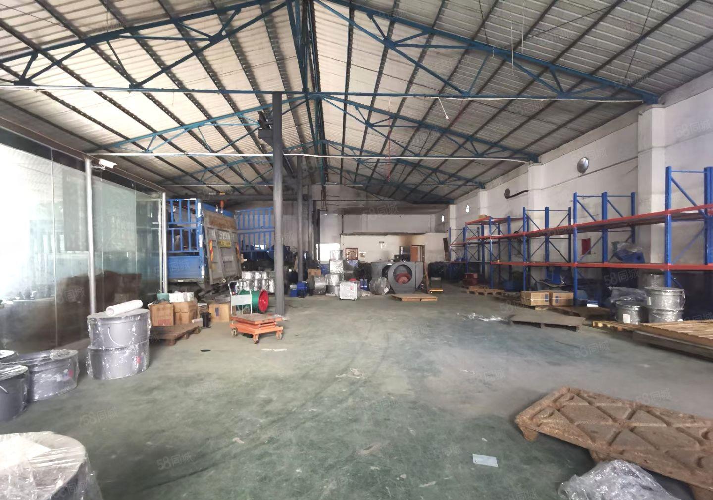 塘厦横塘新出临街钢构700平方出租，滴水6米，现成办公室