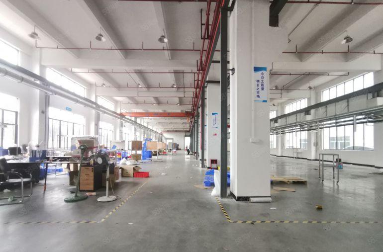 塘厦平山原房东工业园新出一至二层共2500平，实际面积可分租