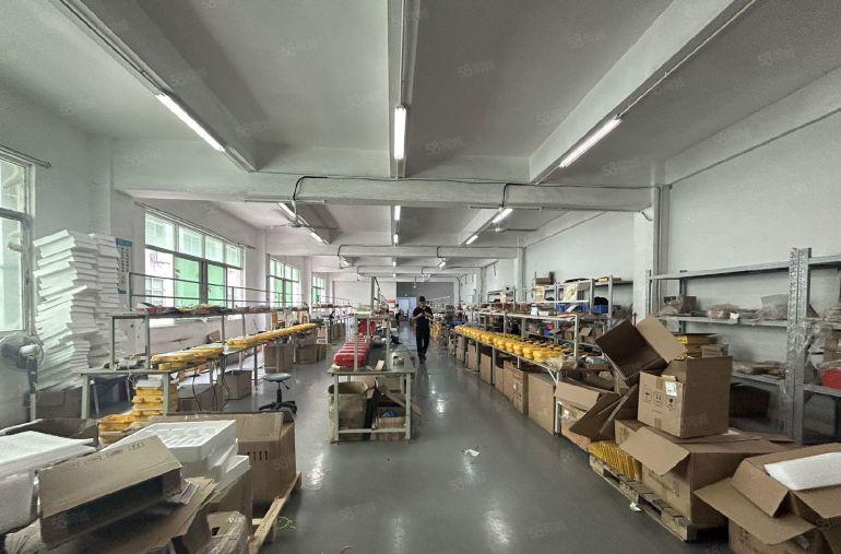 塘厦石鼓独院楼上700平现成装修厂房出租，面积实在