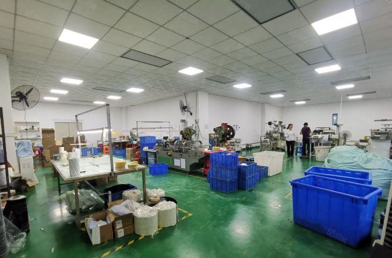 塘厦石鼓新空2楼精装修厂房出租，电梯水电现成，带部分无尘车间