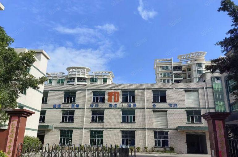 塘厦石鼓  独门独院厂房5500平  有红本 空地大，原房东