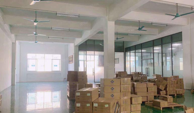 塘厦林村工业区新空楼上500平标准厂房，精装修办公地坪漆出租