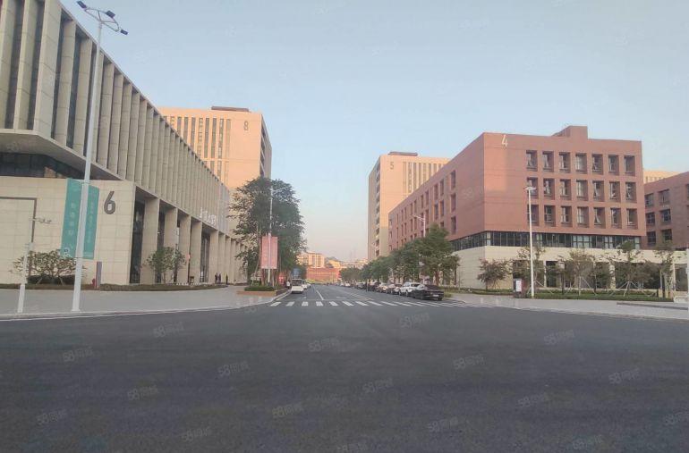 原房东自建厂房独栋8000平，单层面积1000至4000平