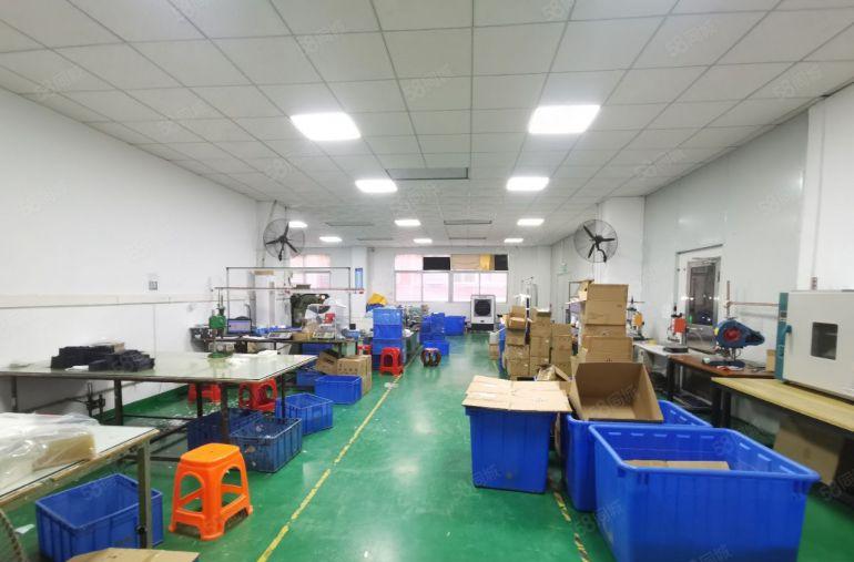 塘厦石鼓新空2楼精装修厂房出租，电梯水电现成，带部分无尘车间