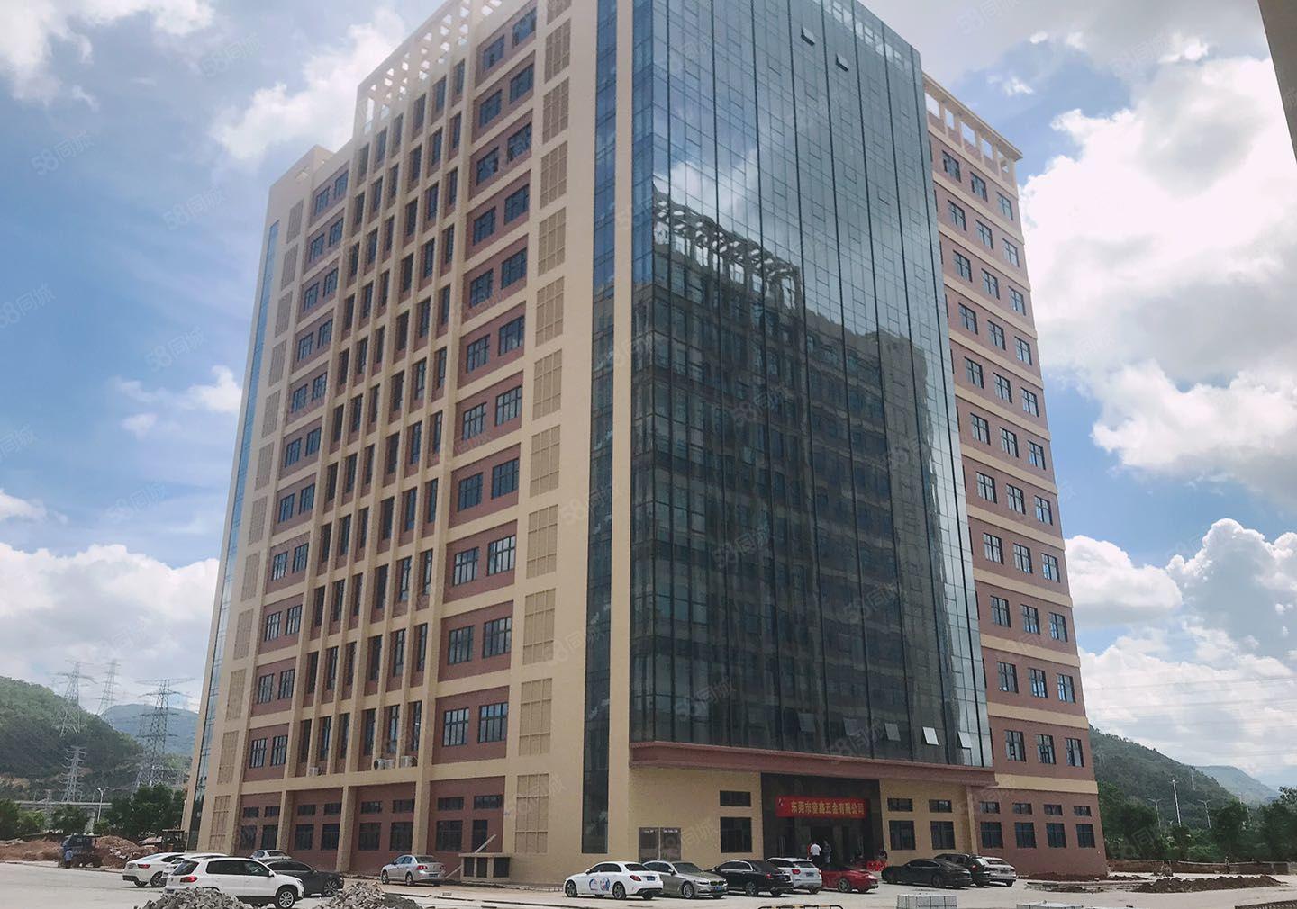 塘厦全新红本厂房，带卸货平台，工业用地可以办环评，靠近高速