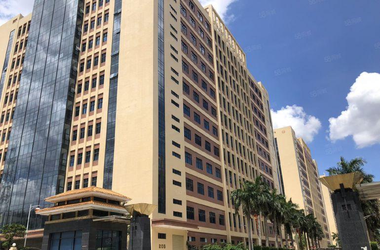 塘厦林村清溪交界处楼上2980平厂房电商仓库出租，现成精装修