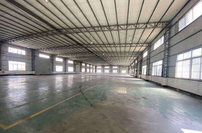 塘厦大坪独院单一层3500平方，高度8米，大小面积可分租！