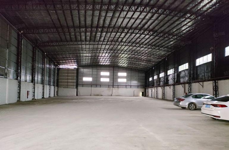 寮步新出10米高钢构低价出租，带现成航车，办公室，周边无居民