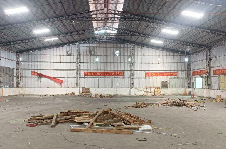 寮步汽车城附近工业园钢结构2400平，1200平方起租。