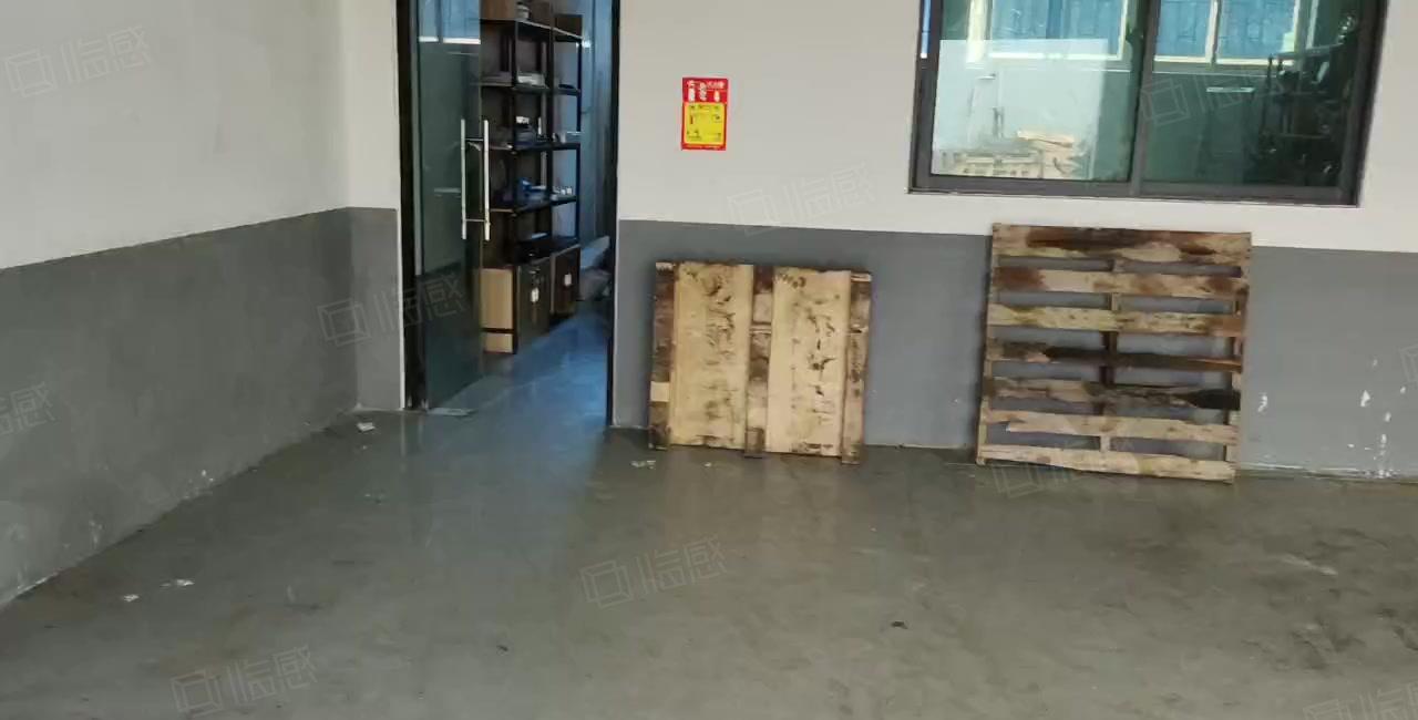 寮步工业园区标准厂房一楼200平方出租 现成装修