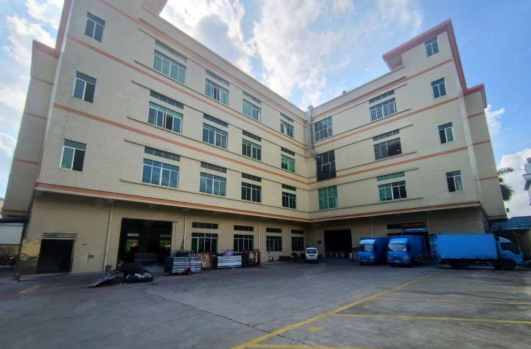 寮步竹园二楼1400平方厂房低价出租，现成办公室装修水电齐全