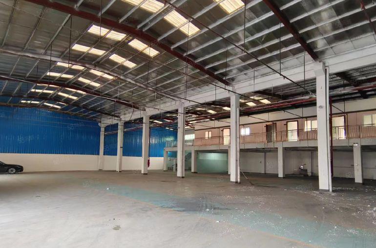 寮步汽车城单一层小独院2200平方厂房出租带办公室，水电齐全