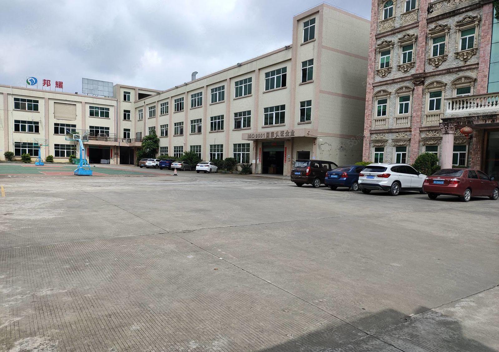 寮步工业区楼上无尘车间2000平方厂房出租.带精装修.可分租