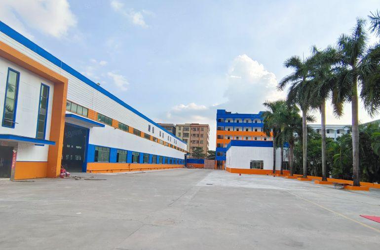 寮步全新10米高钢结构独门独院11500平方厂房出租空地超大