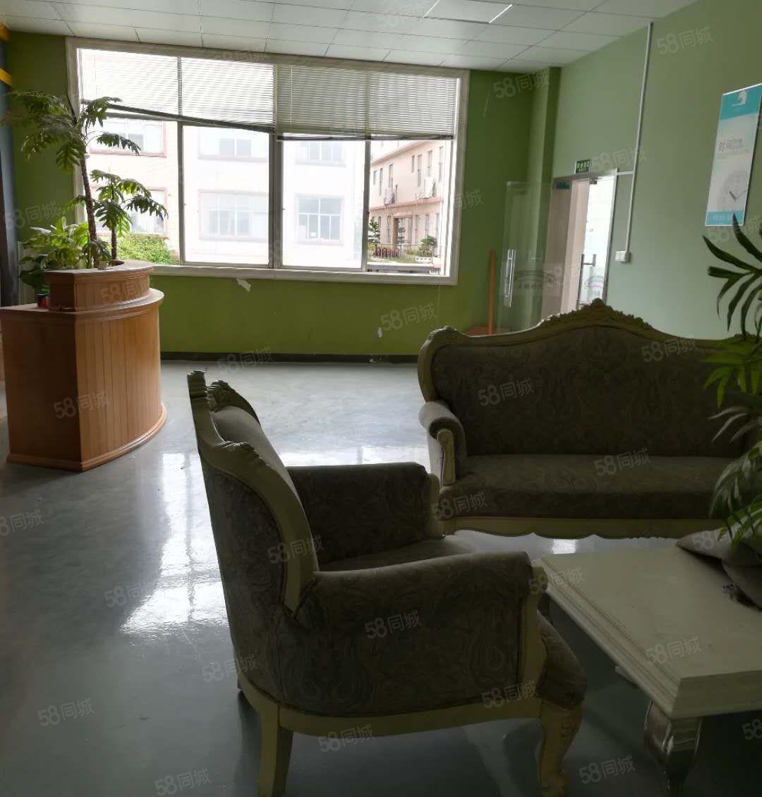 寮步 富竹山 厂房招租 一楼 400平方，价格便宜