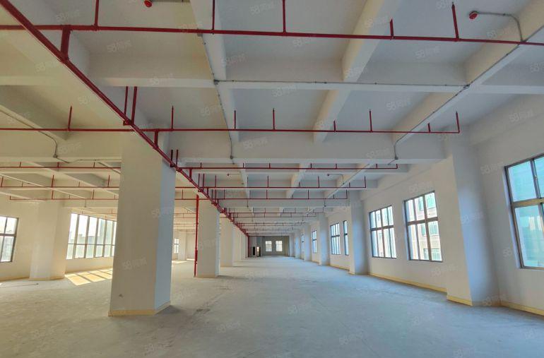 寮步原房东全新重工业21600平方厂房出租，大小分租超大货梯