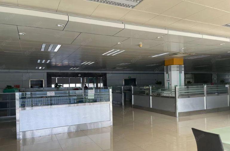 寮步镇药勒新出精装十万级无尘车间带十四部天花空调厂房出租