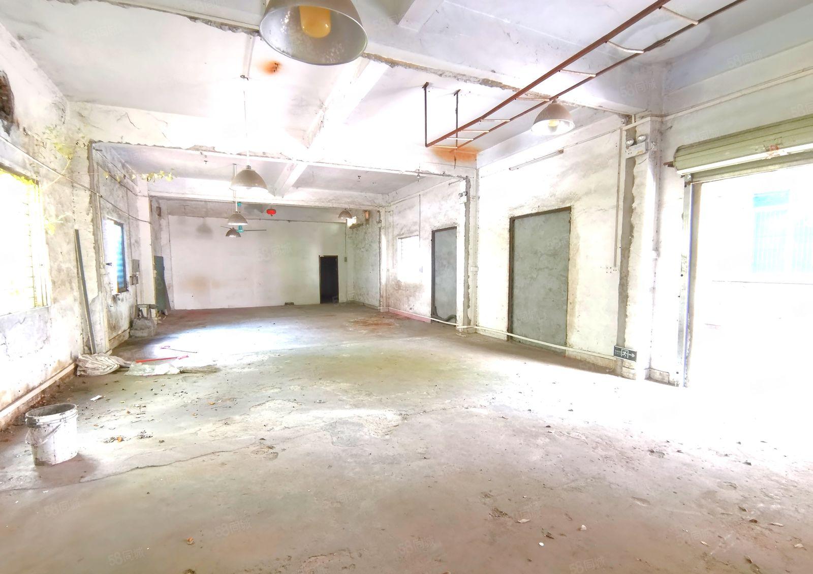 工业区独立一楼厂房250平方米招租现成办公室装修