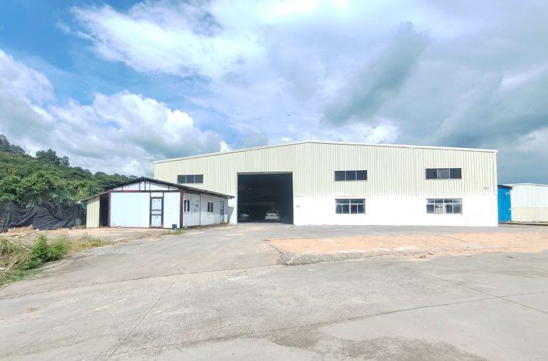 寮步下岭贝马路边钢构1500平方，滴水8米，空地大