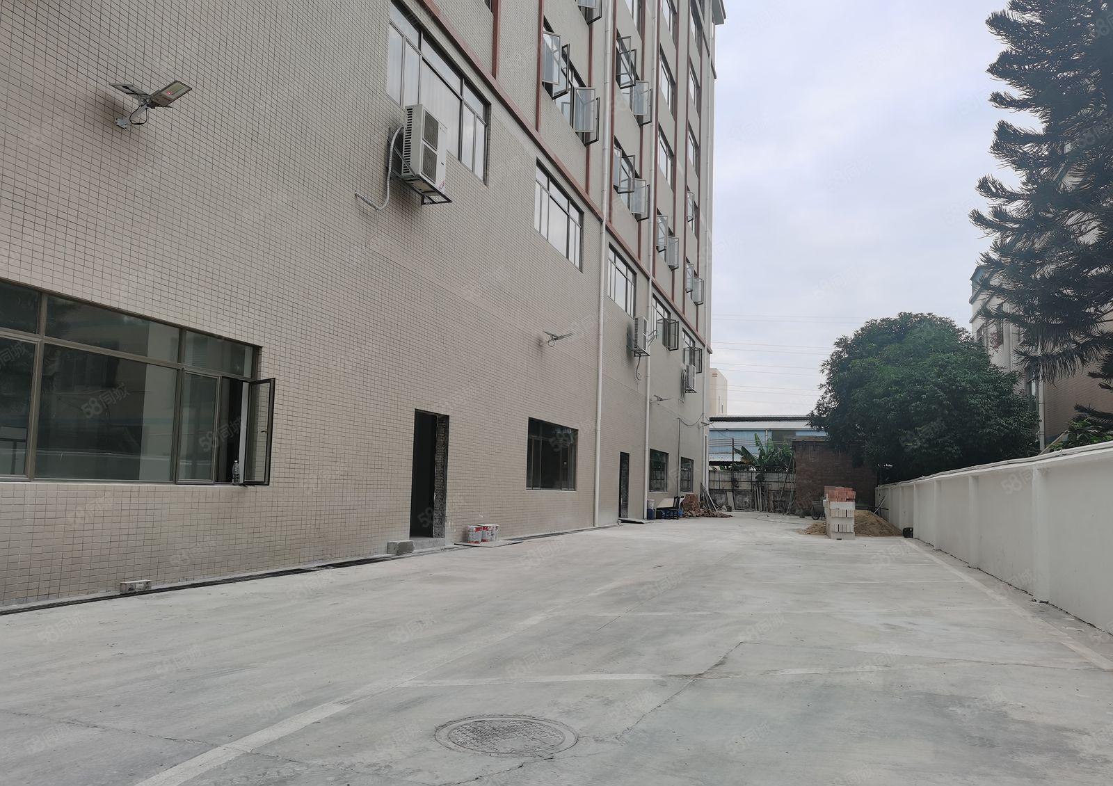 寮步百业五金电子城附近全新厂房2200平方一层可分租