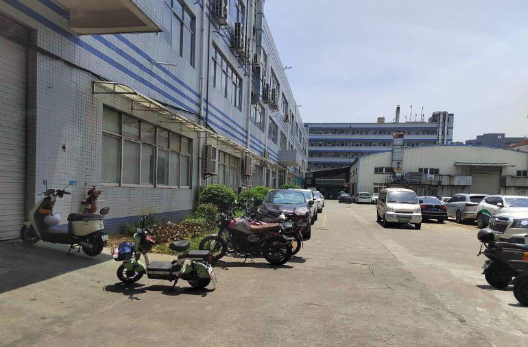 寮步11元带装修厂房  面积1400平方  低价求合租