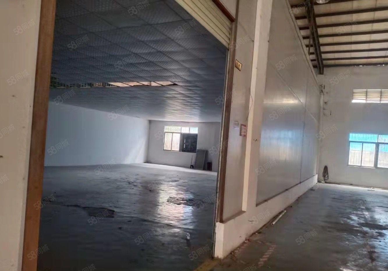 寮步凫山钢构厂房出租面积1000平方，滴水7米，可架行车