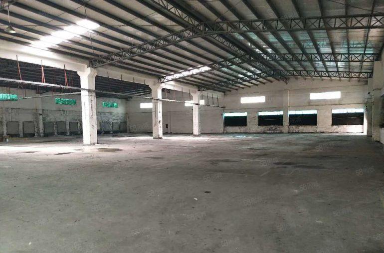 寮步 石龙坑 600平 仓库出租,可分租，有院子空地大