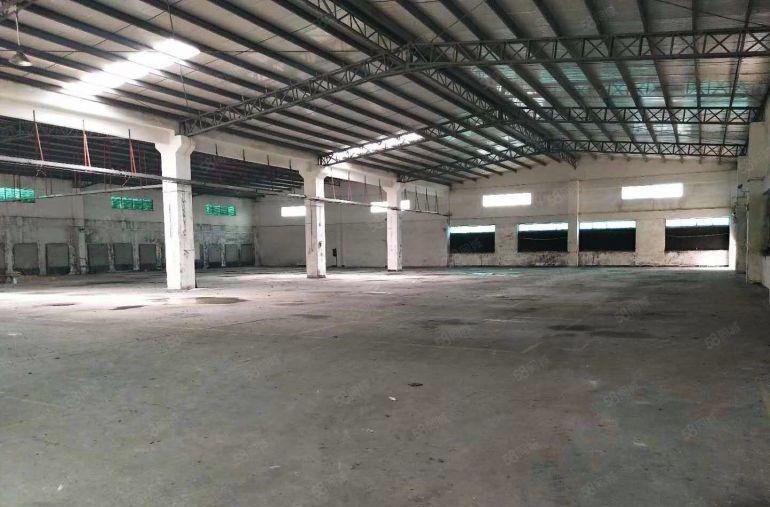 寮步 凫山 8米高 钢构 厂房出租1500平方,九成新